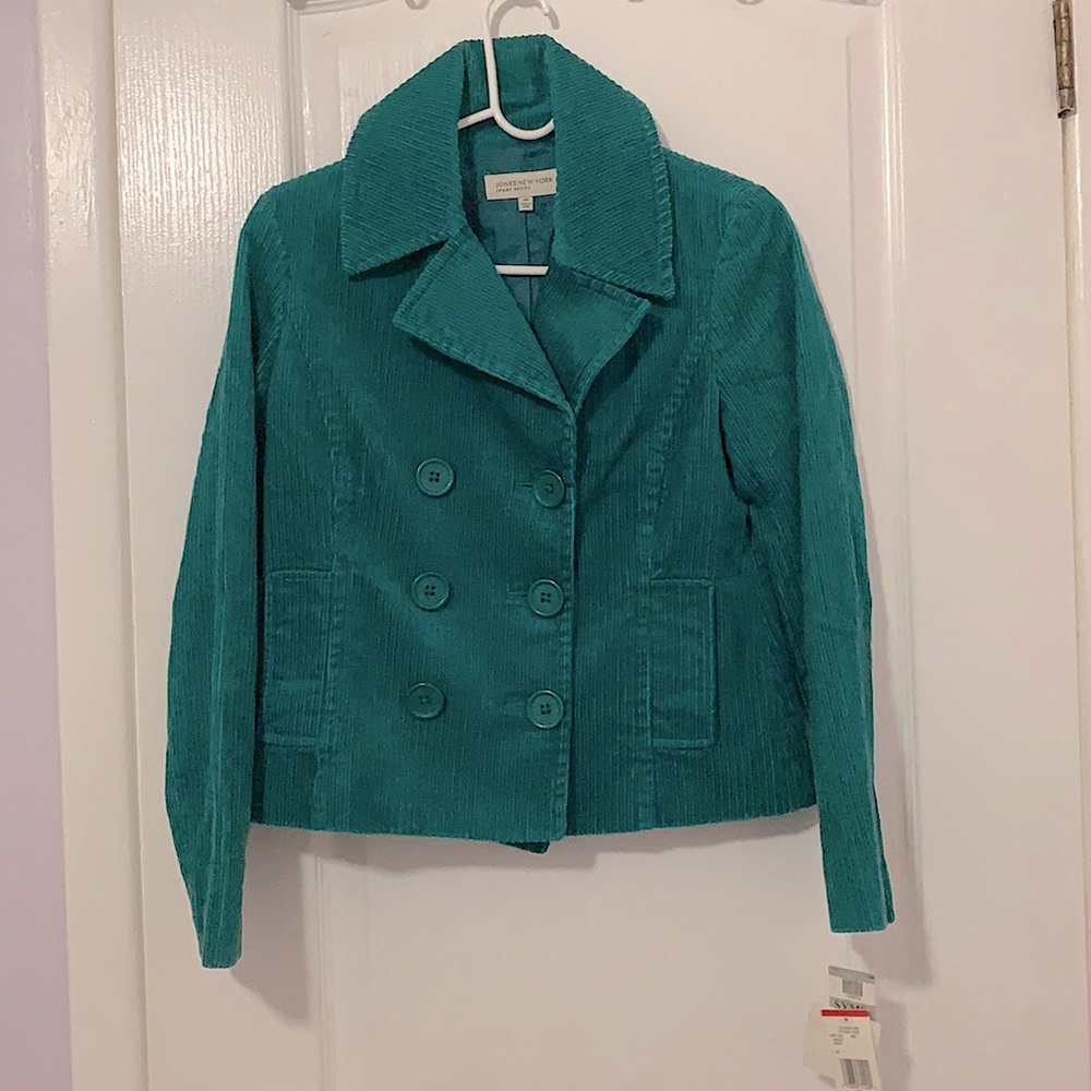 Brand New Jones New York Sport Petite !